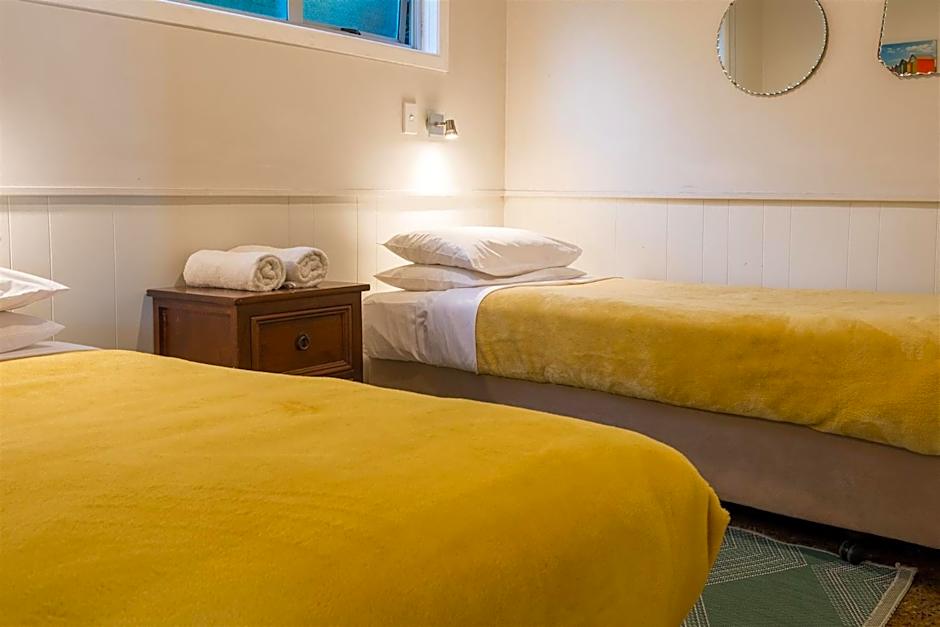 Driftwood Lodge Beachfront, Cable Bay Stays, Cable Bay, Northland