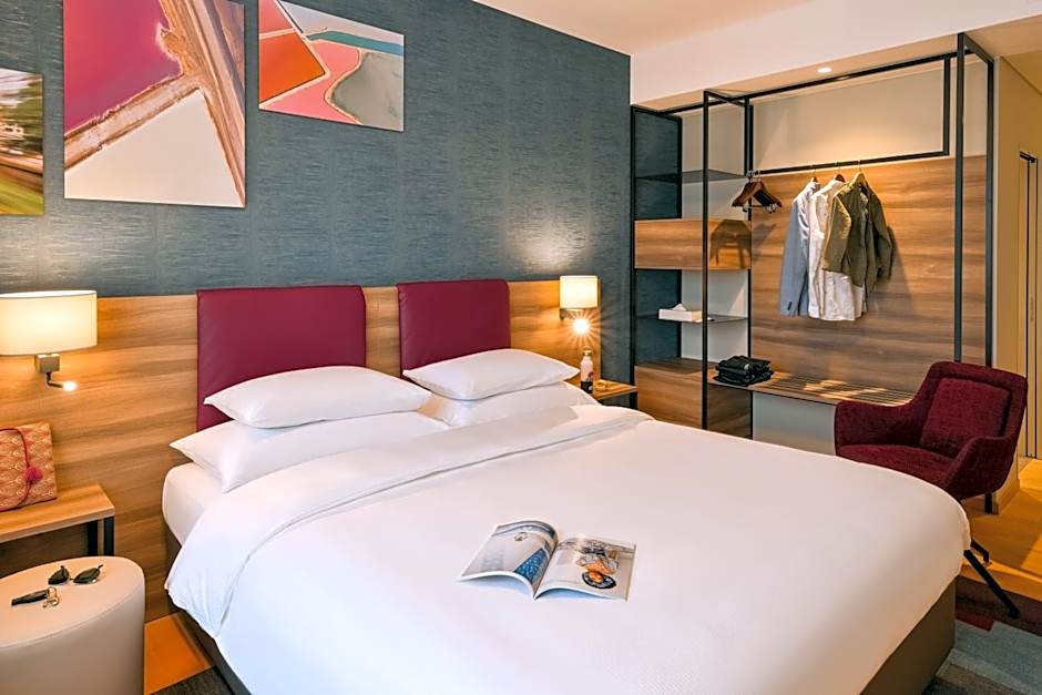 Atrium Airport Hotel