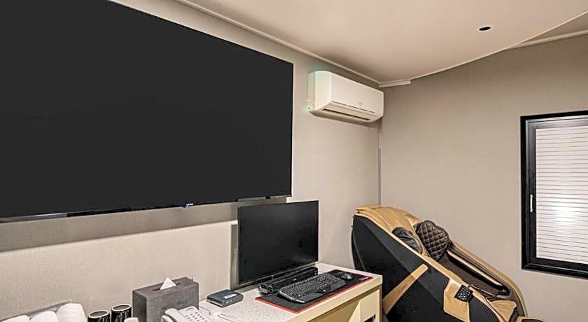 Gunsan Hotel May
