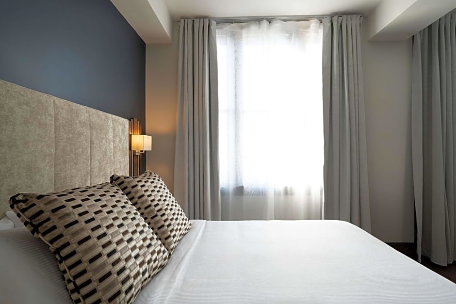 The Esquire Hotel Downtown Gastonia, Ascend Hotel Collection