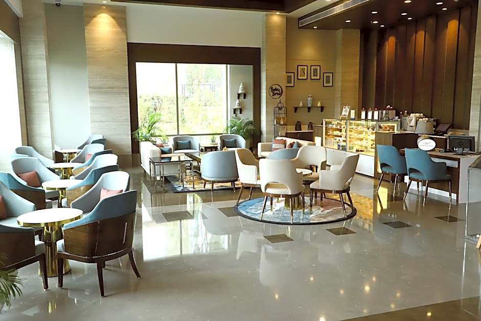 Efcee Sarovar Premiere