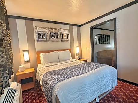 Sisters Queen Spa Suite