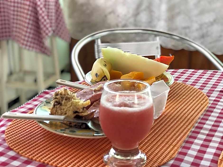 Pousada Tiriri Guesthouse
