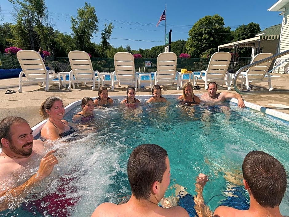 Sierra Sands Family Lodge