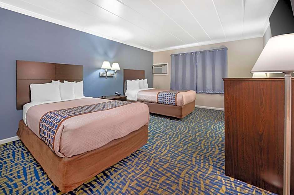 Econo Lodge Hicksville - Long Island