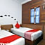 OYO 210 Hotel Five 2