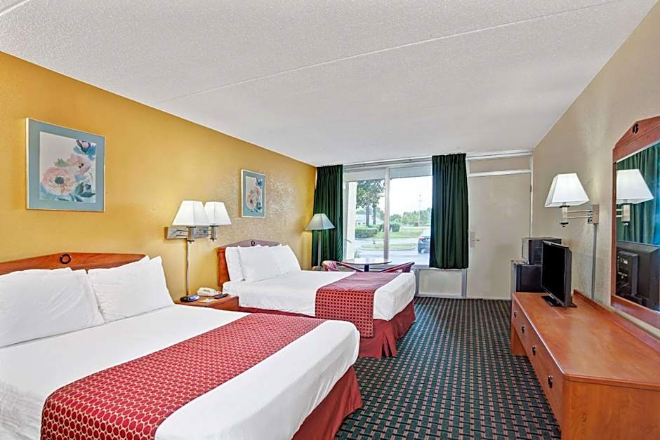 Days Inn by Wyndham Clarksville TN
