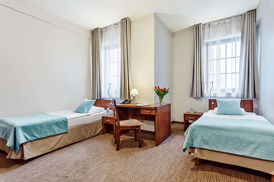 Hotel Modrzewiowy Dwór