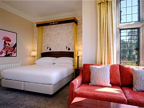 Suite, 1 Bedroom (1 King Bed)