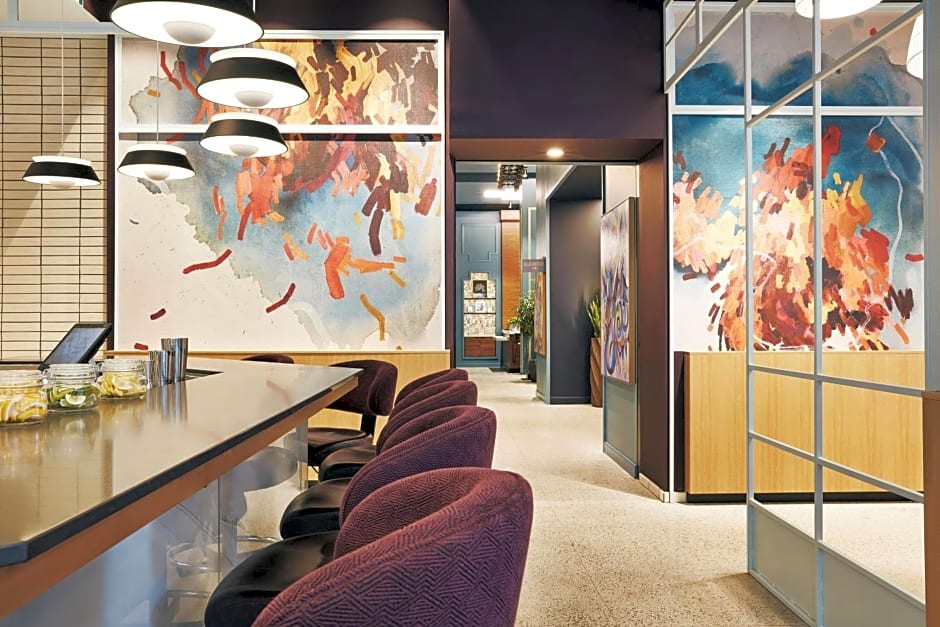 Kinley Cincinnati Downtown, a Tribute Portfolio Hotel