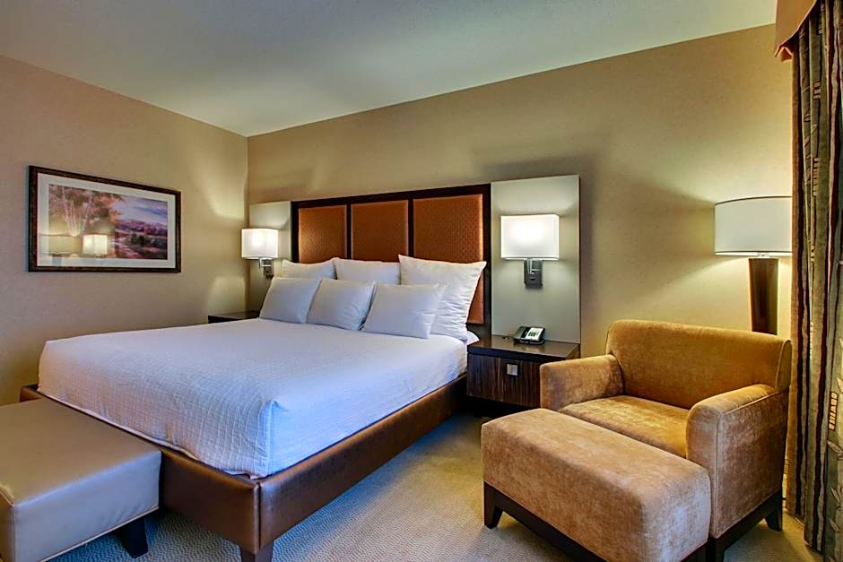 The Inn at Charles Town / Hollywood Casino