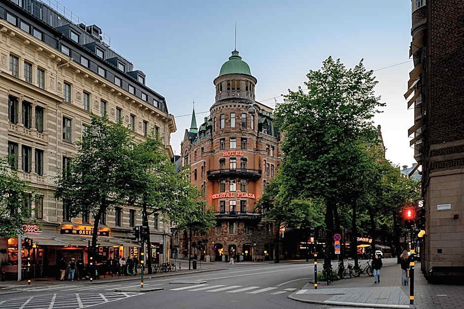 Crystal Plaza Hotel