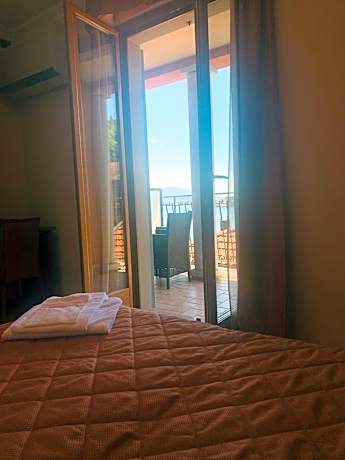 Triple Room with Balcony