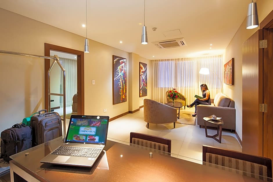 Camino Real Hotel