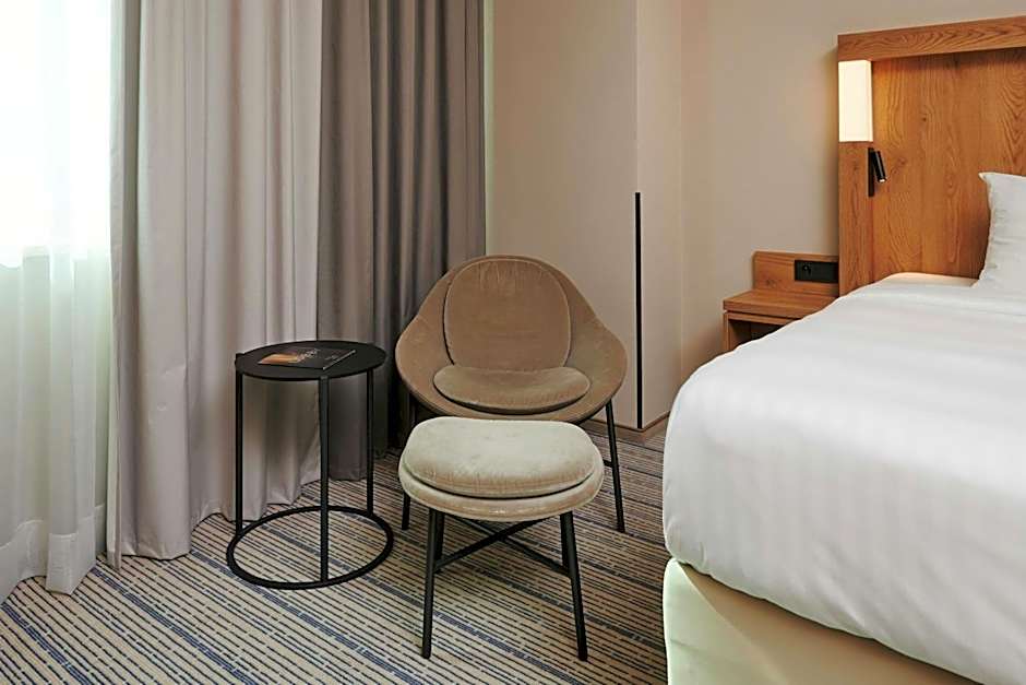 Courtyard by Marriott Warsaw Airport