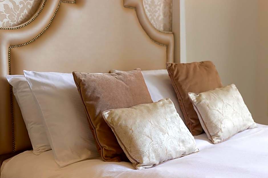 Wroxall Abbey Hotel & Estate