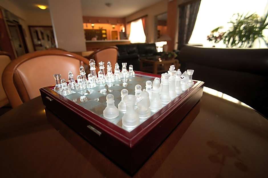 Anemoni Piraeus Hotel