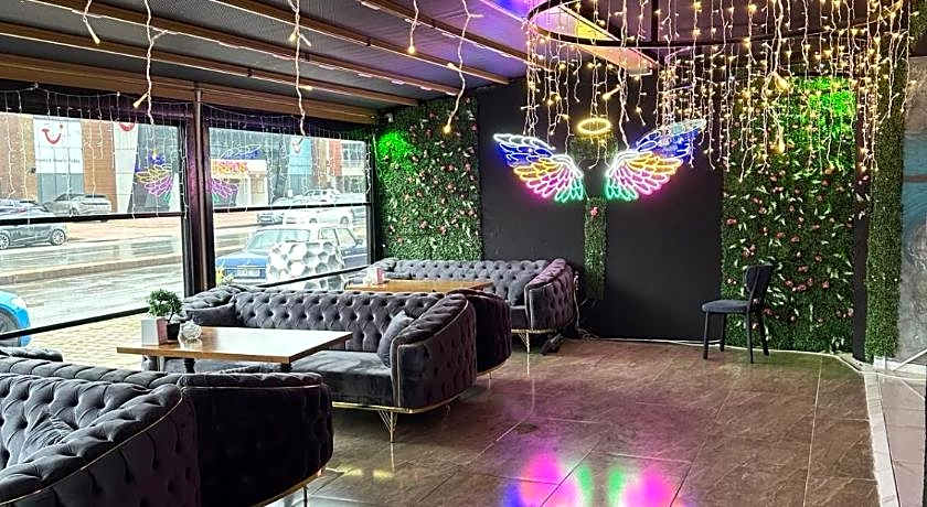 Grand Niki Hotel & Spa