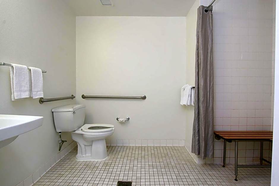 Motel 6-Colchester, VT - Burlington