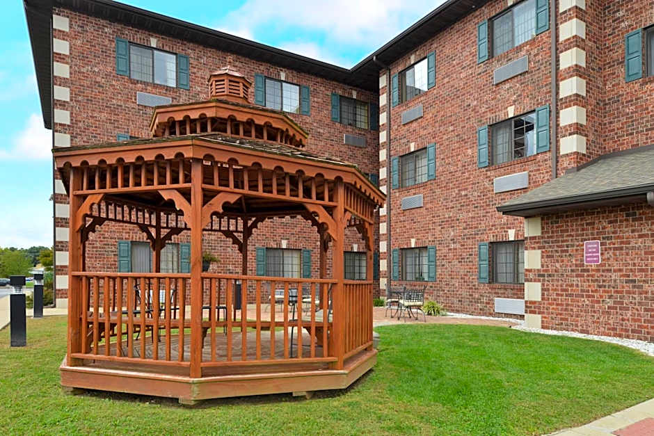 Country Hearth Inn & Suites Edwardsville St. Louis