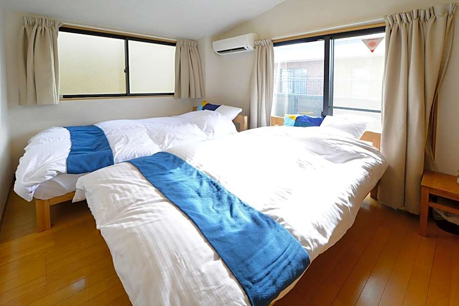 ZZ Inn HonjoAzumabashi