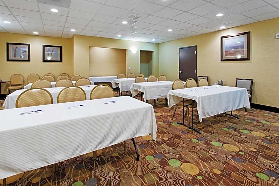 Holiday Inn Express Benicia By IHG