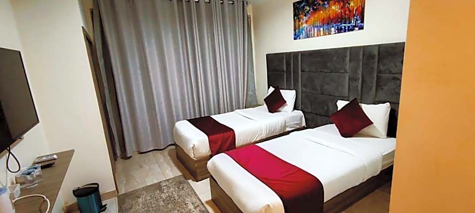 Golden Hotel