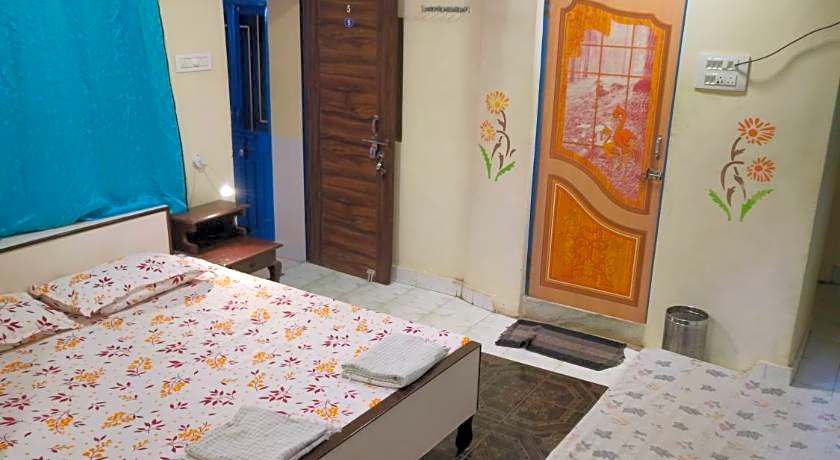 Shivam Paying Guest House