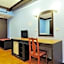 OYO 565 Trang Hotel