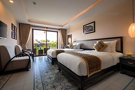 Premium Deluxe Balcony Room