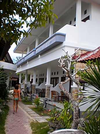 Twin Room with Balcony