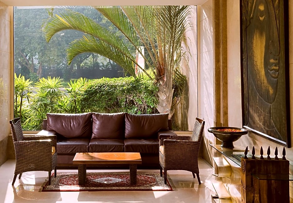 The Lalit Ashok Bangalore Hotel