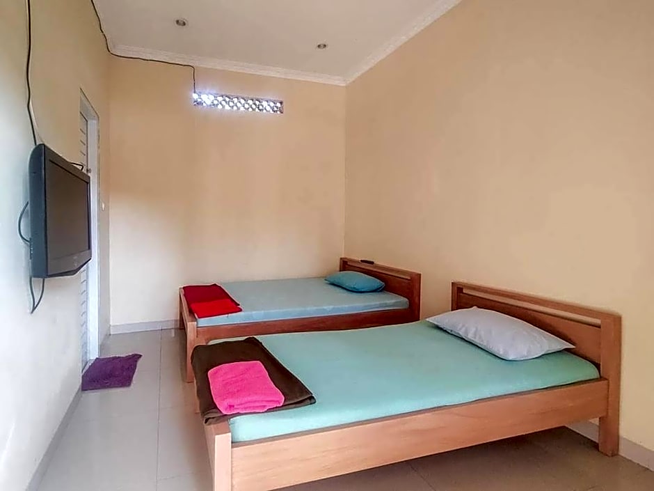 Villa Batu Tua Puncak RedPartner – Bogor, PA