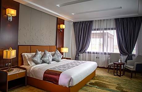 Deluxe Double or Twin Room with Pool View