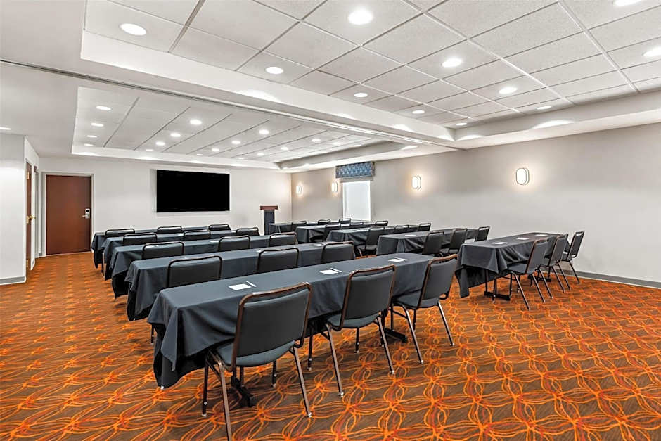 Hampton Inn By Hilton & Suites Grove City