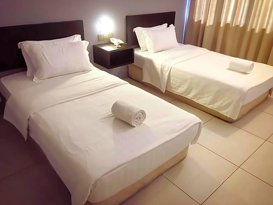 OYO 89619 De Choice Hotel