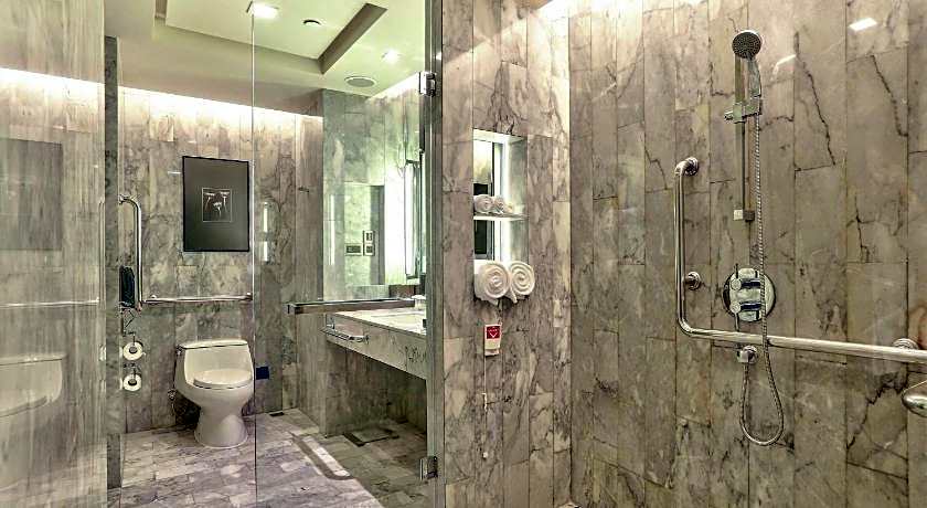 DoubleTree By Hilton Sukhumvit Bangkok