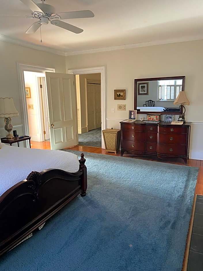 Springwood Inn