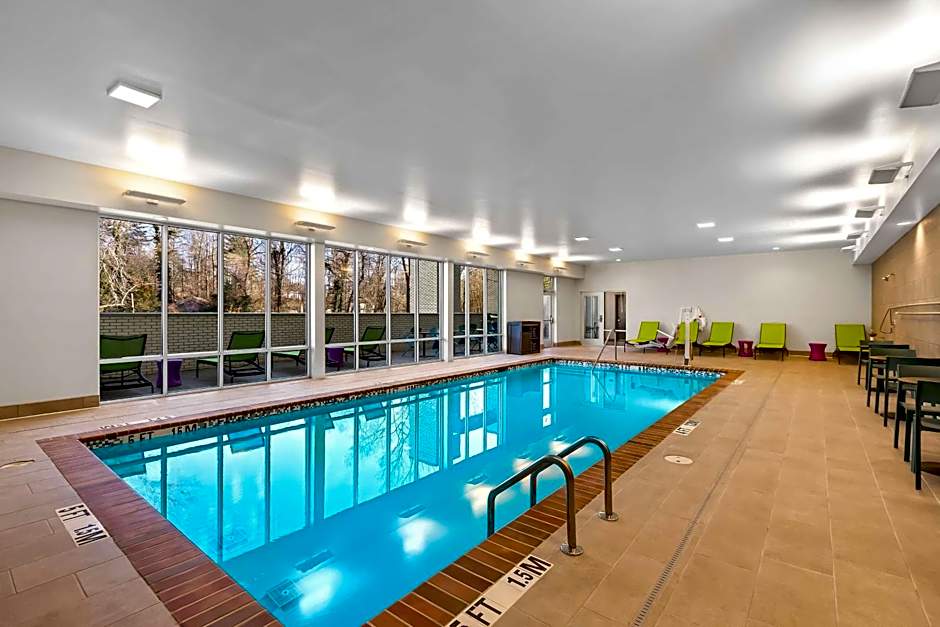 Home2 Suites by Hilton Hendersonville
