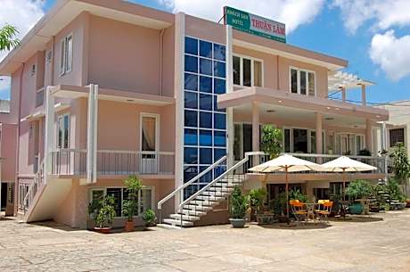 Thuan Lam Hotel