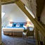 Hotel Aux Vieux Remparts, The Originals Relais (Relais du Silence)