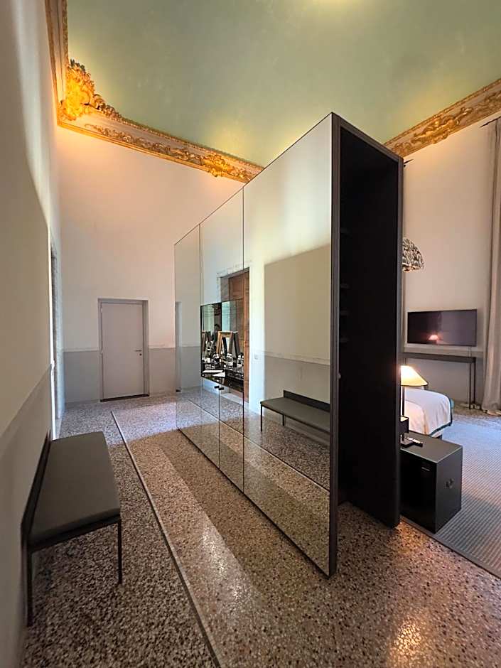 Hotel Palazzo Durazzo Suites