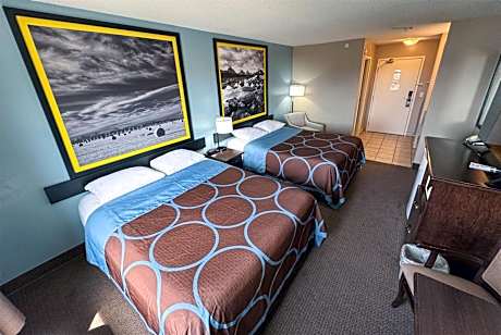 Standard Queen Room with Two Queen Beds - Pet Friendly