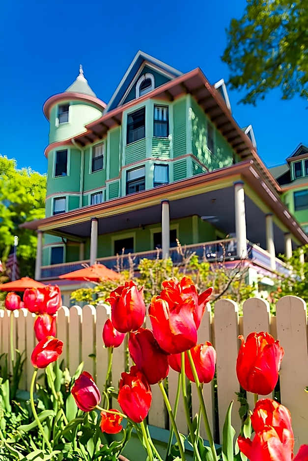 Inn on Mackinac