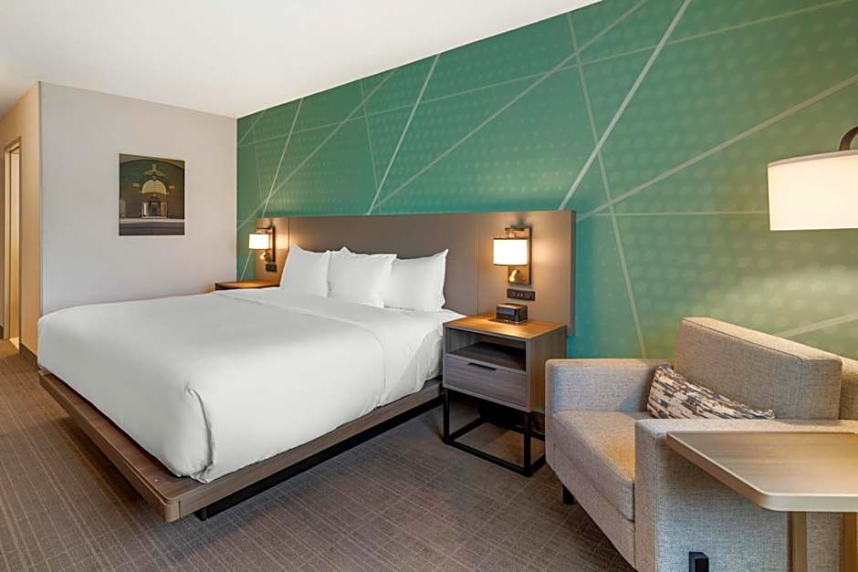 Comfort Inn & Suites Saratoga Springs