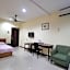 PAVILION INN HOTEL LUMUT