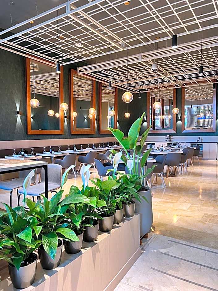 Holiday Inn Bogota Airport By IHG