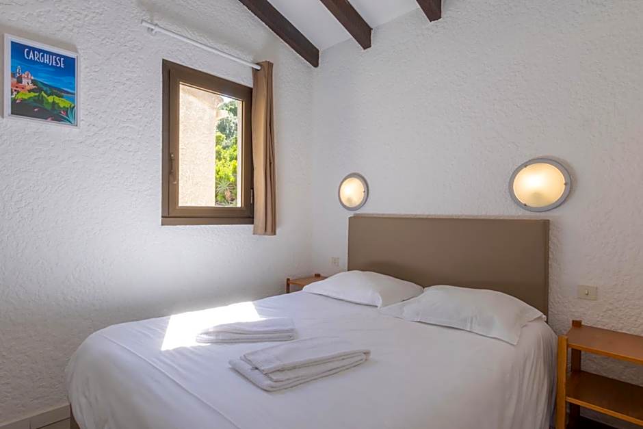 Photo 1 of 15 of 1 Bedroom Apartment, Sea View