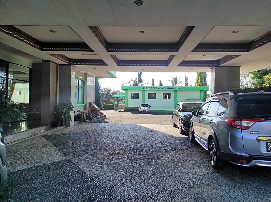 Ayong M Linggarjati Hotel