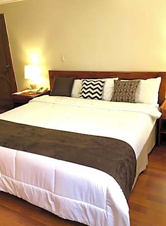 Hotel Pinar del Lago